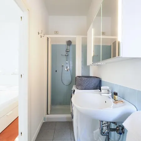 アパート Cozy One Bedroom Close To Porta Venezia ミラノ