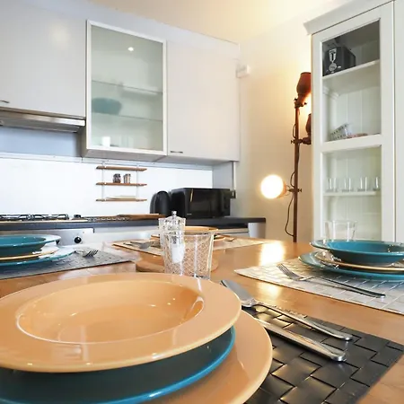 Cozy One Bedroom Close To Porta Venezia ミラノ